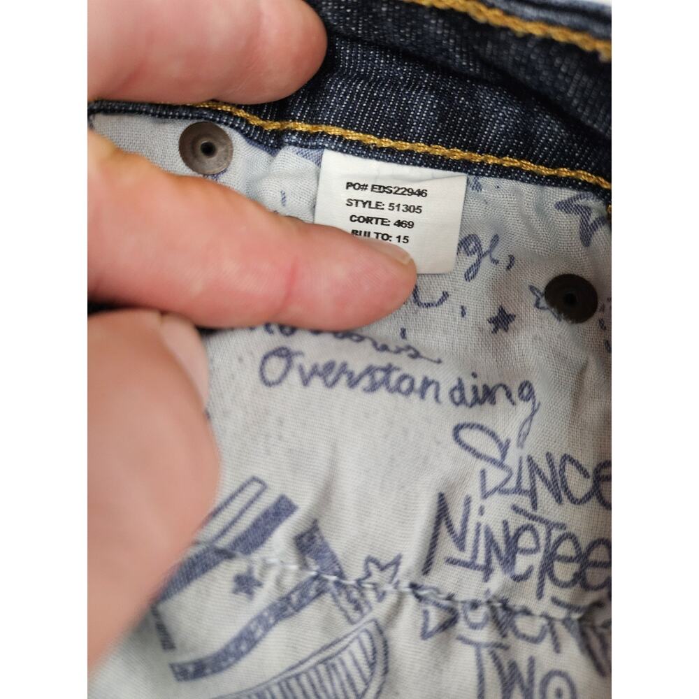 Ecko UNLTD Women's Shorts Size 3/4 Blue Dark Wash Denim Jean Pockets Raw Hem - Picture 13 of 13